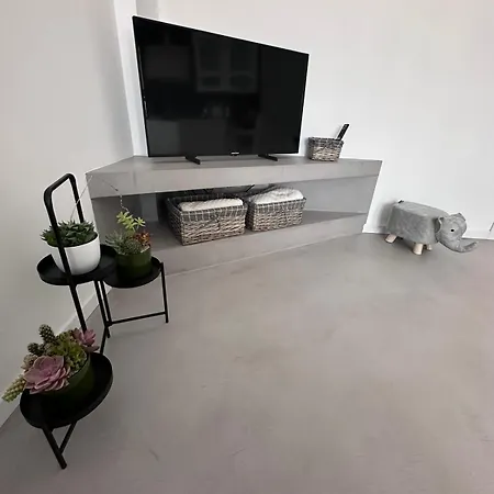Apartment 17 *